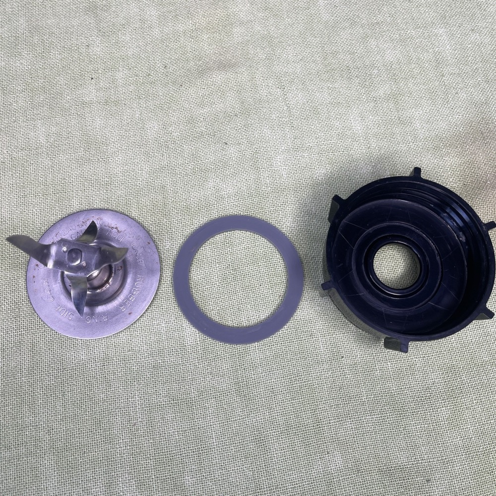 OEM Oster Blender Blade Assembly Gasket Base Bottom Screw On Replacement Part